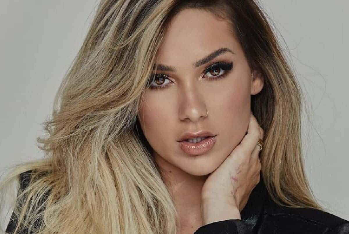 Virginia Fonseca faz festão para comemorar os 2 anos de sua marca