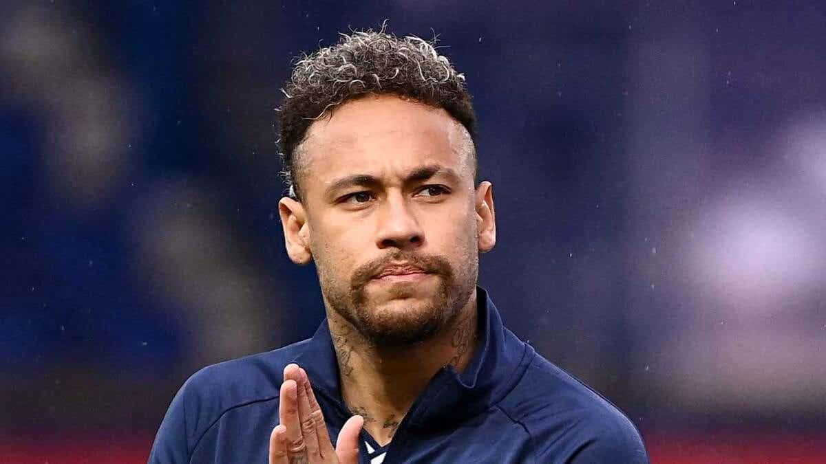 Neymar se pronuncia após invasão na casa de Bruna Biancardi