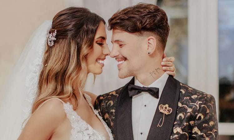 Saulo Poncio de férias com a ex, Gabi Brandt: reconciliação?