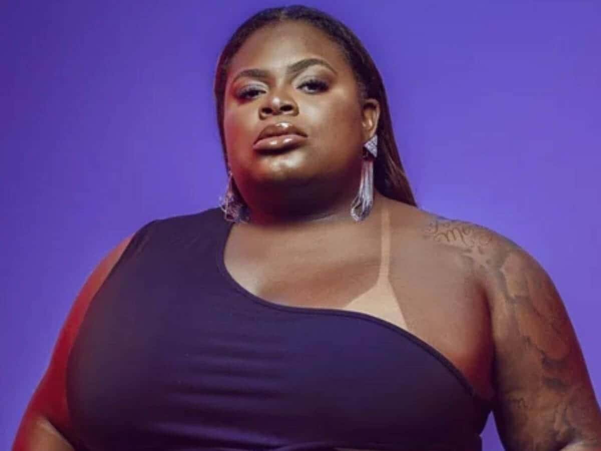Jojo Toddynho presenteia namorado com carro avaliado em R$ 240 mil