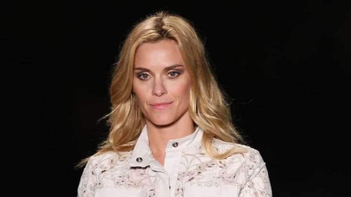 “Aprendi a lavar privada”, diz Carolina Dieckmann após morar nos EUA
