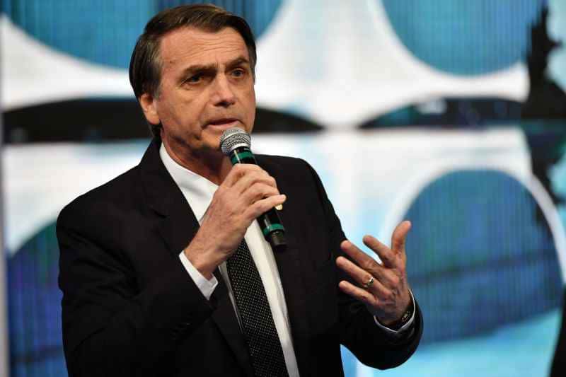 Bolsonaro é atendido no Hospital das Forças Armadas com dores abdominais