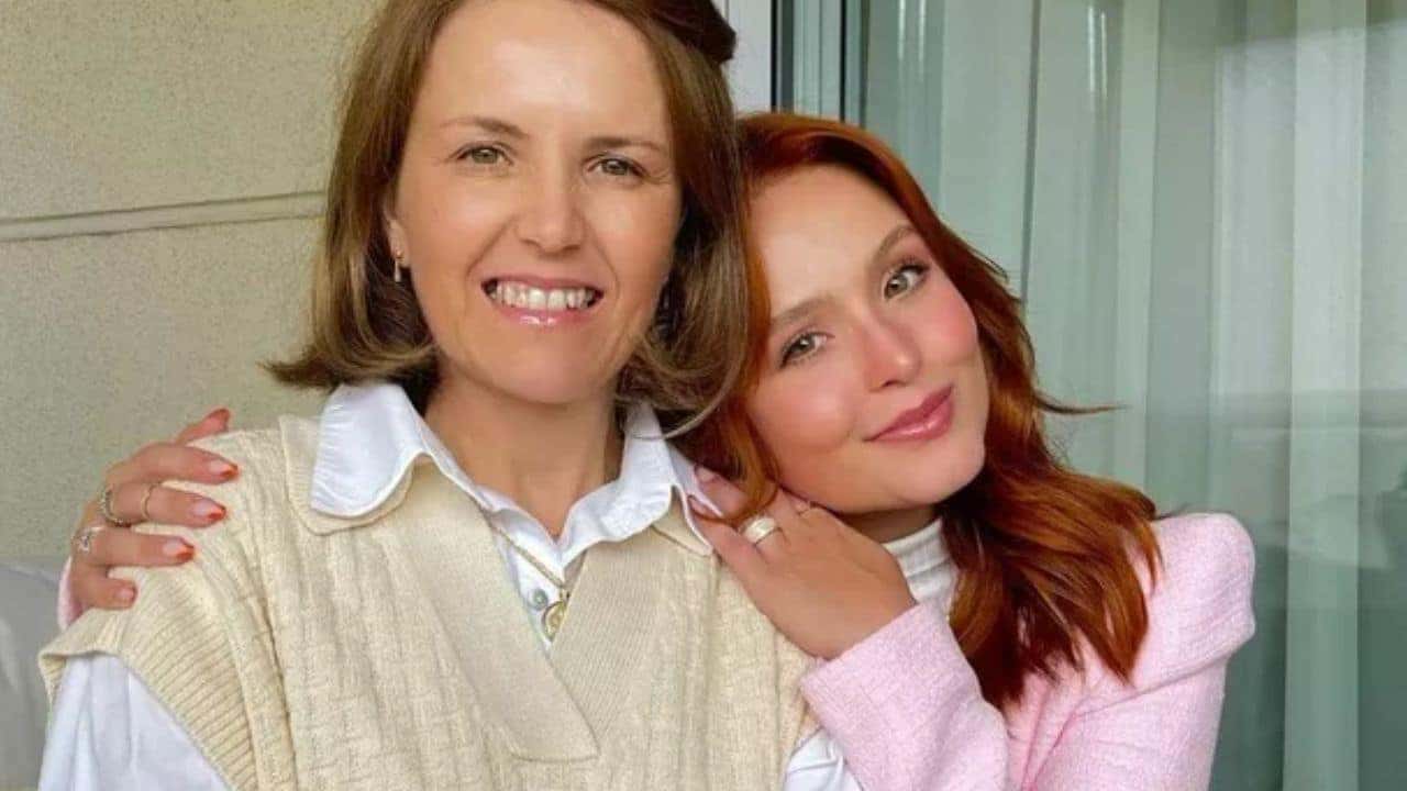 Mãe de Larissa Manoela deixa de seguir a atriz nas redes sociais