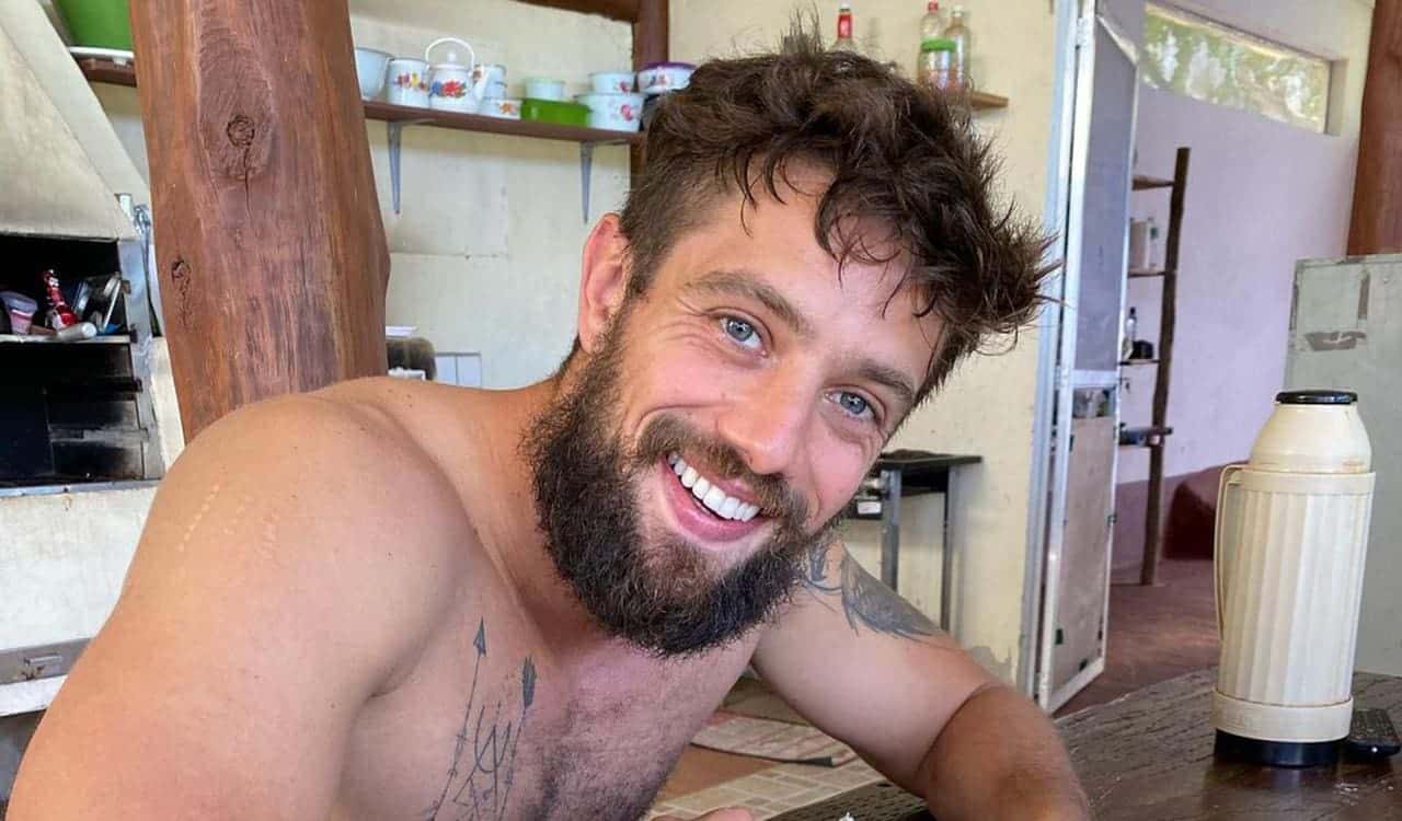 Após separação, Rafael Cardoso curte show com novo affair. Veja!