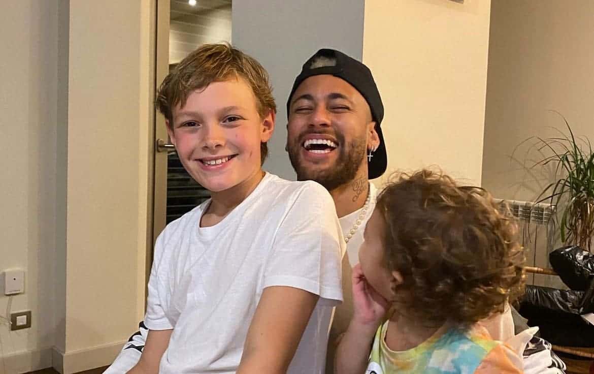 Valor da pensão paga por Neymar para o filho divide opiniões