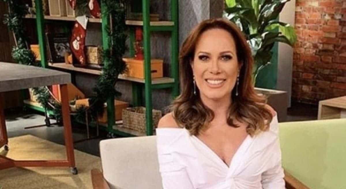 Aos 54 anos, apresentadora Regina Volpato anuncia perfil no OnlyFans