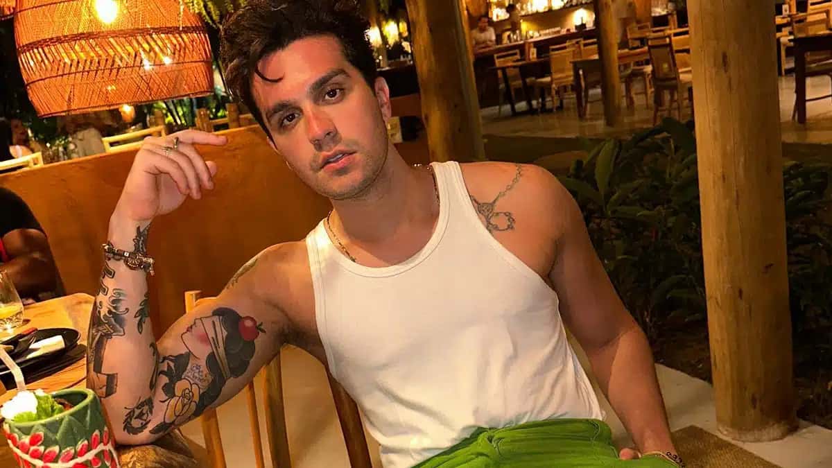 Luan Santana grava DVD com surpresas de palco invadido por fãs até pedido de casamento