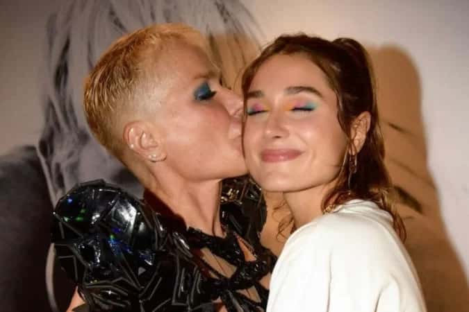 Sasha Meneghel brinca com filtro que prevê gravidez: ‘Tá feliz, Xuxa?’