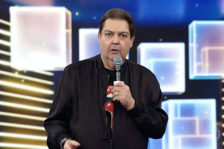 Demitido da Band, Faustão negocia com outro canal e tem proposta milionária