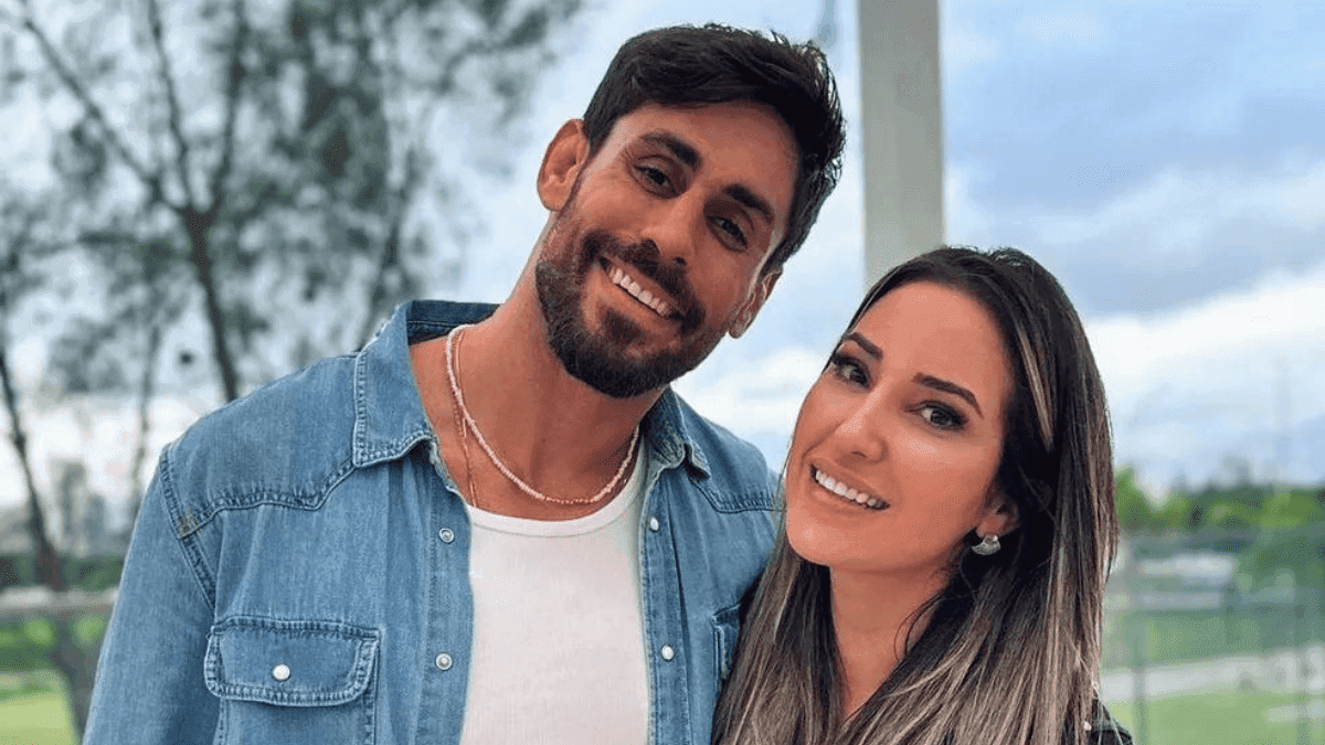 Amanda e Cara de Sapato vivem romance secreto e à distância