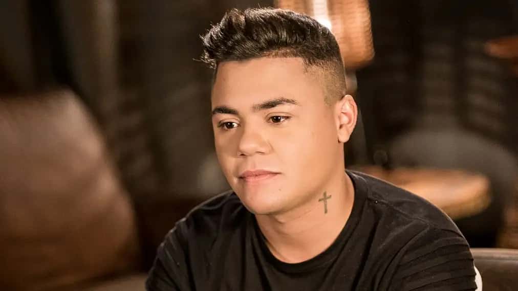 De novo? Felipe Araújo fica no vácuo e posta nas redes sociais