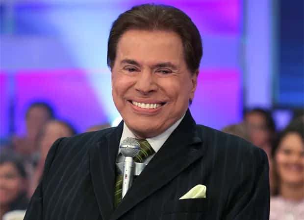 Equipe do SBT mantém primeiro microfone de Silvio Santos em cofre