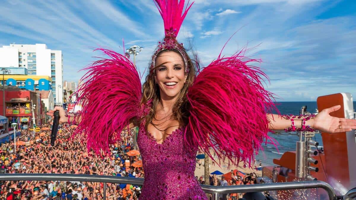 Folia de sucesso: Ivete Sangalo revela como se prepara para os shows no carnaval