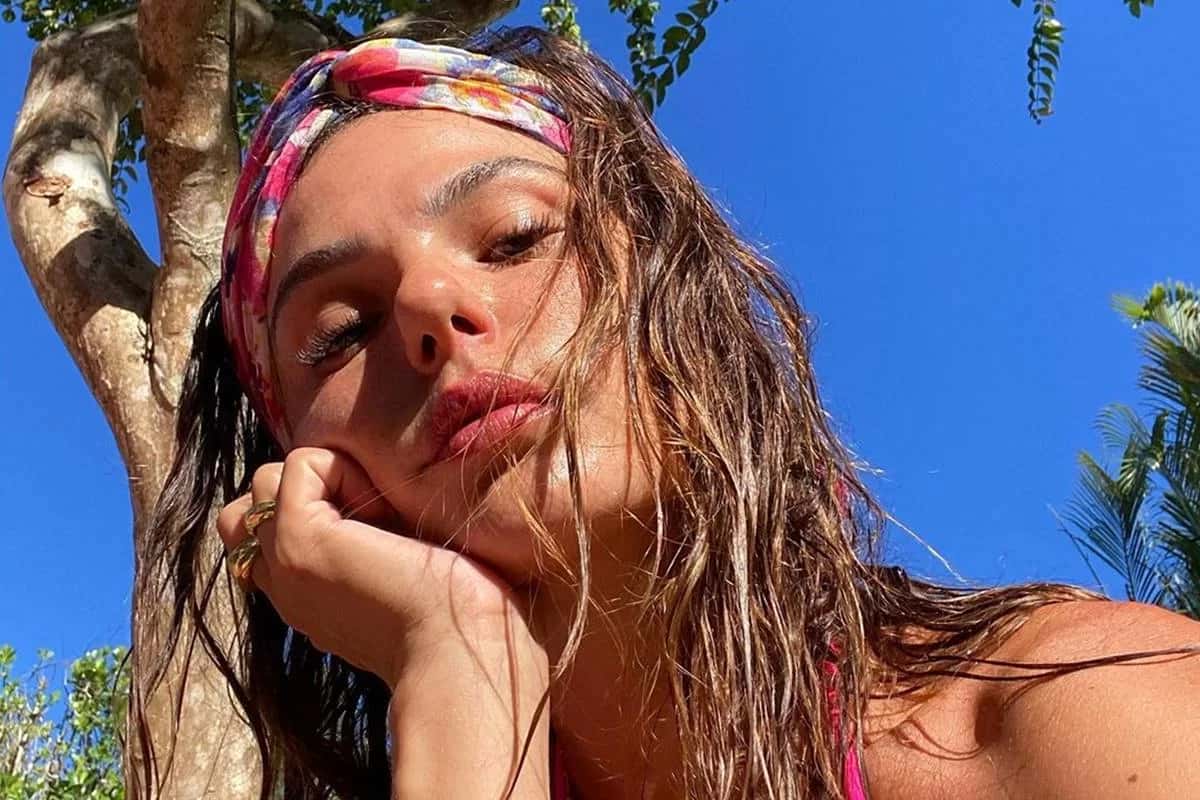Ísis Valverde abre B.O após vazarem falsos nudes