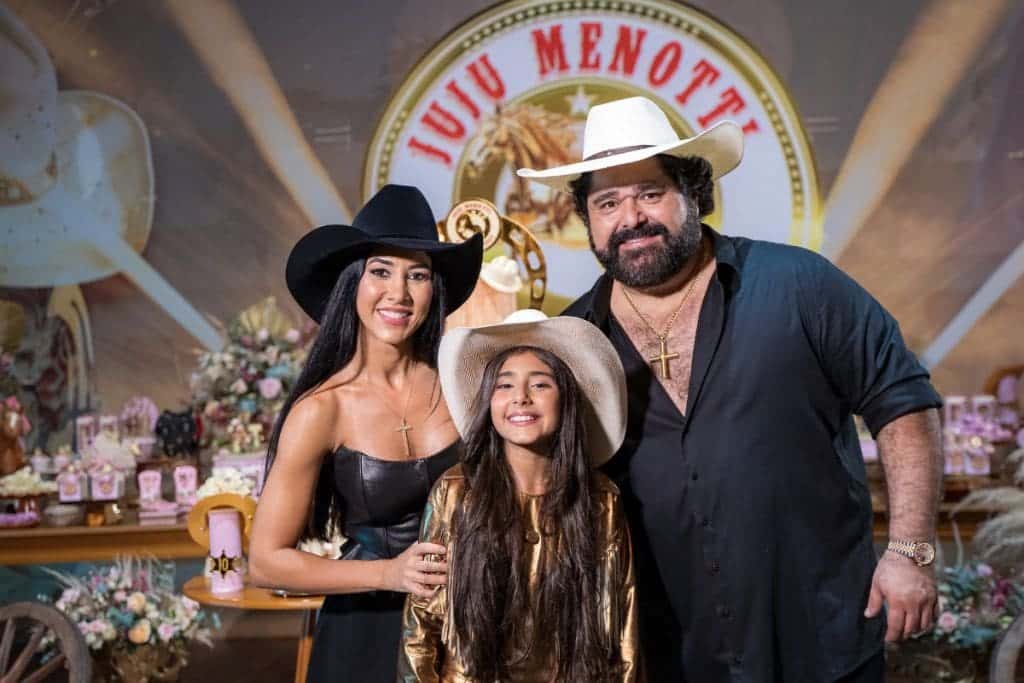 Juju Menotti, filha de Fabiano, ganha festa com tema Country