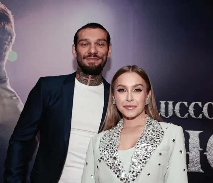 Novo amor? Lucas Lucco chega acompanhado no lançamento de filme