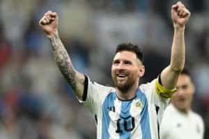 Lionel Messi compra ações e assume controle de clube espanhol