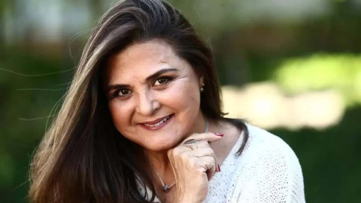 Elizangela morre de infarto aos 68 anos