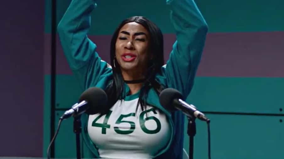Inês Brasil participa de Round 6 em vídeo da Netflix