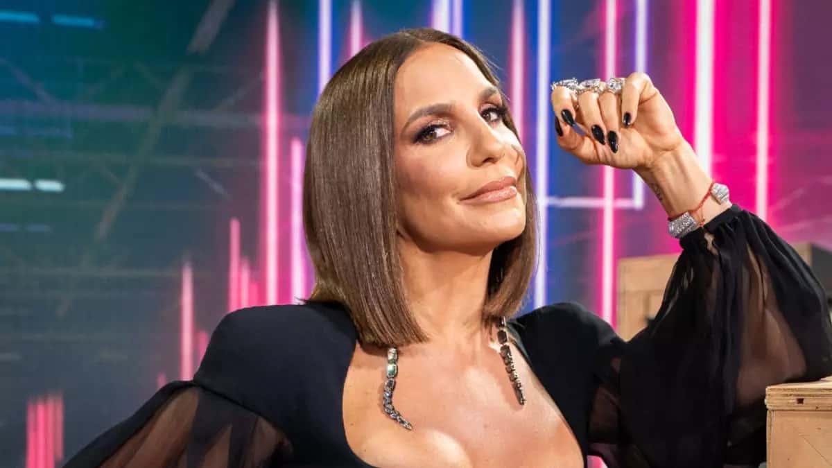 Ivete Sangalo cancela turnê “A Festa”, que celebraria 30 anos de carreira