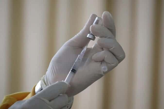 Tudo que você precisa saber sobre a Qdenga, vacina contra a dengue