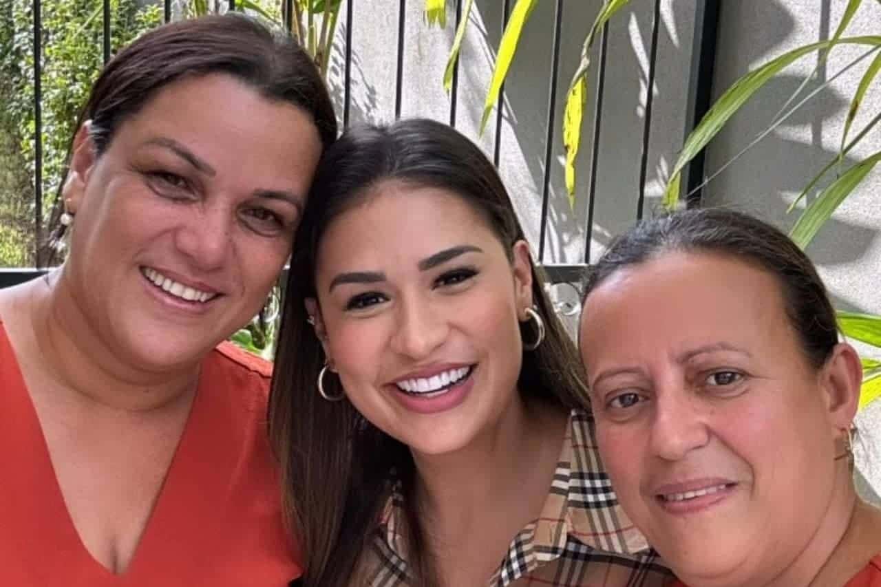 Surpresa! Carlinhos Maia apresenta Simone Mendes para suas funcionárias