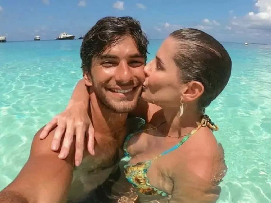 Deborah Secco se declara ao ex-marido, Hugo Moura, e intriga fãs: “Voltaram?”