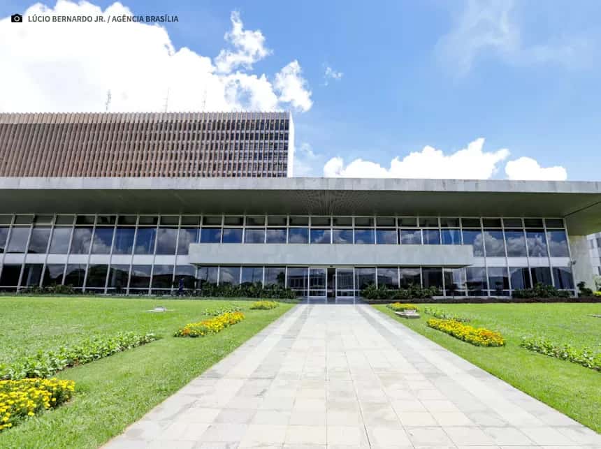 GDF autoriza 8 mil vagas para concursos e nomeações de servidores