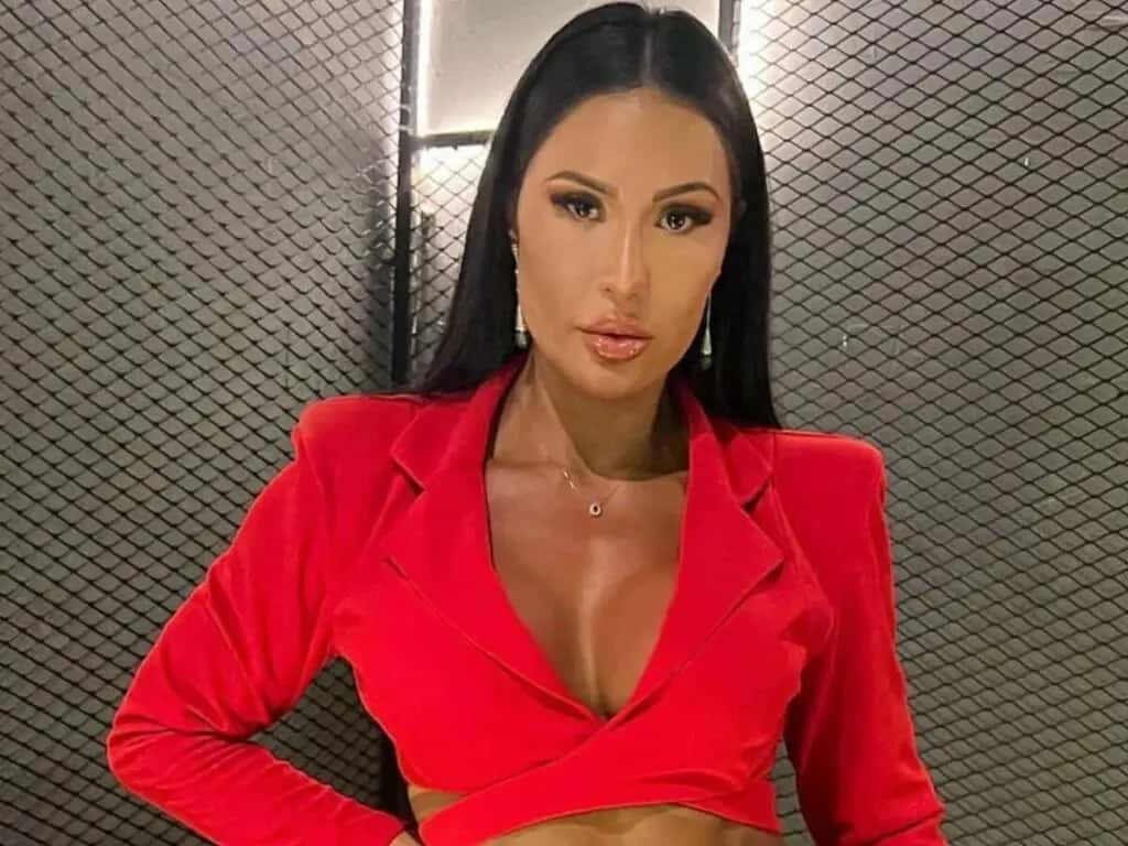 Gracyanne Barbosa admite affair com personal durante casamento