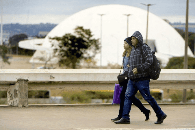 O inverno se aproxima e junho chega com temperaturas baixas e manhãs frias