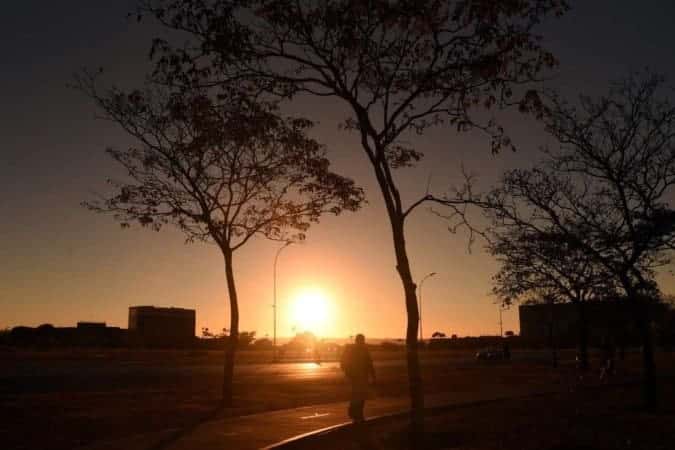 Previsão do tempo: DF terá calor forte e baixa umidade no fim de semana