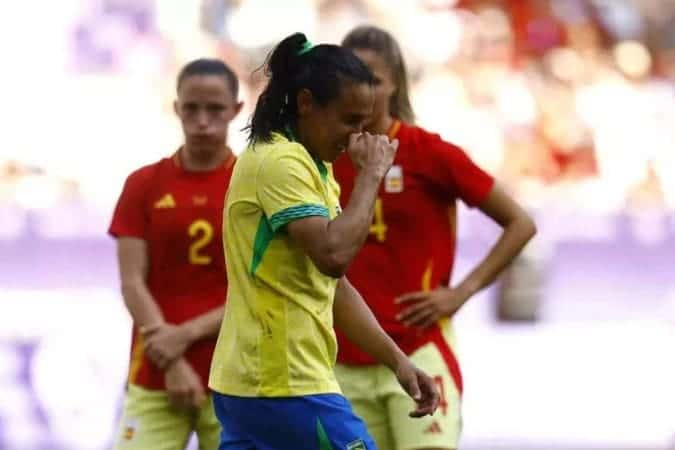 Marta não será titular na final do futebol feminino contra os EUA