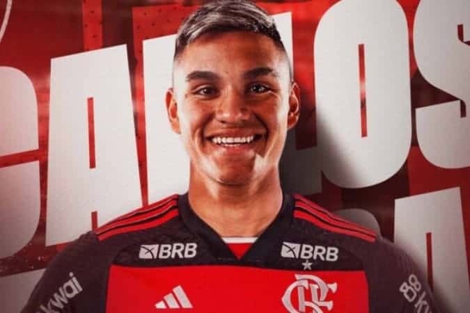 Flamengo anuncia contratação de Carlos Alcaraz