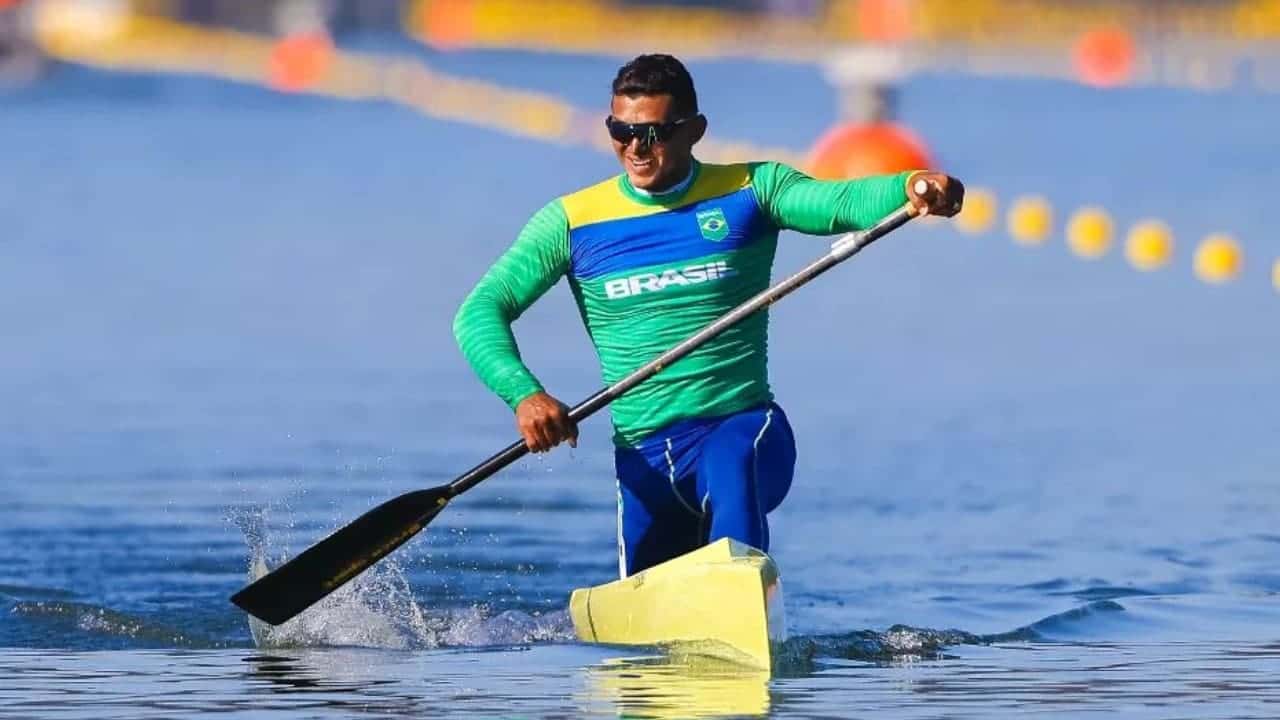 Segundo colocado na semi, Isaquias vai à briga pelo ouro no C1 1000m