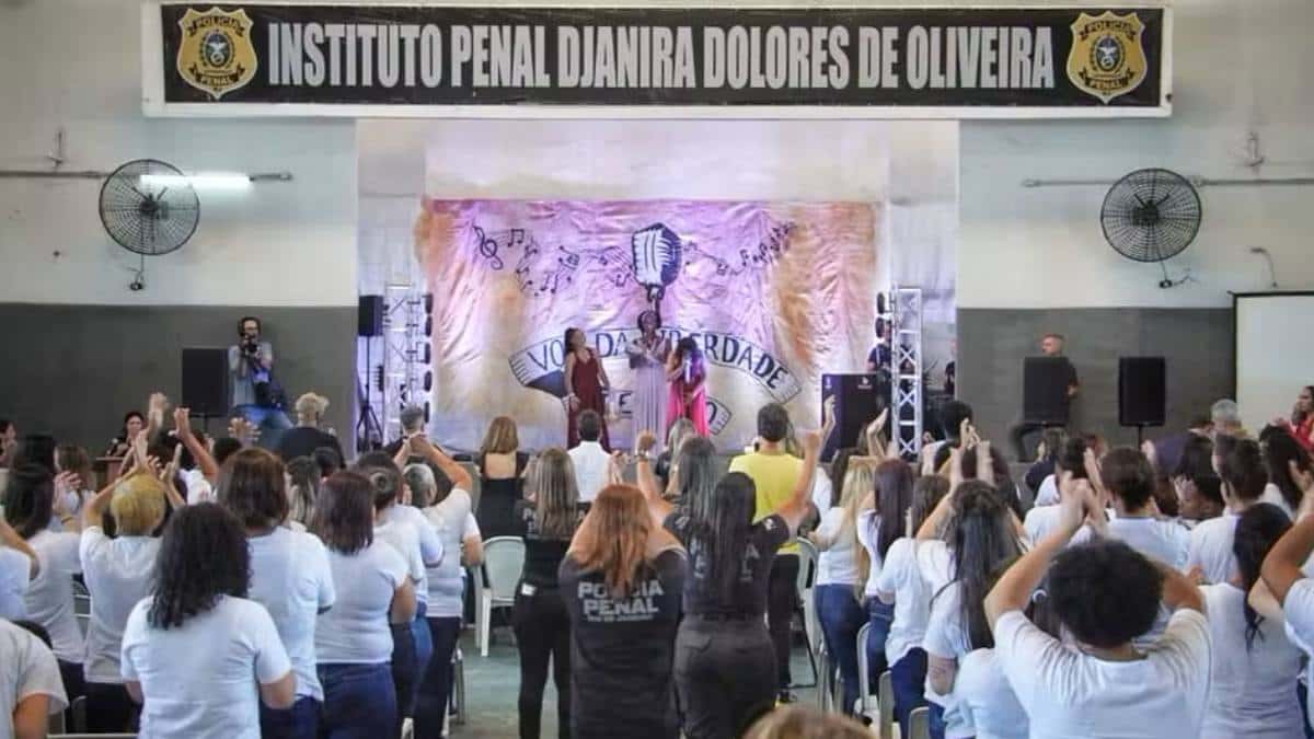 Detentas são eleitas melhores cantoras do sistema prisional do Rio de Janeiro