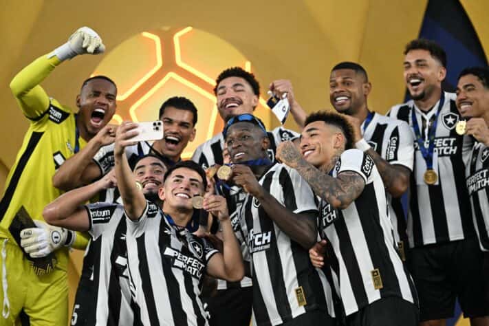 Botafogo consagra ano glorioso com título do Brasileirão 2024