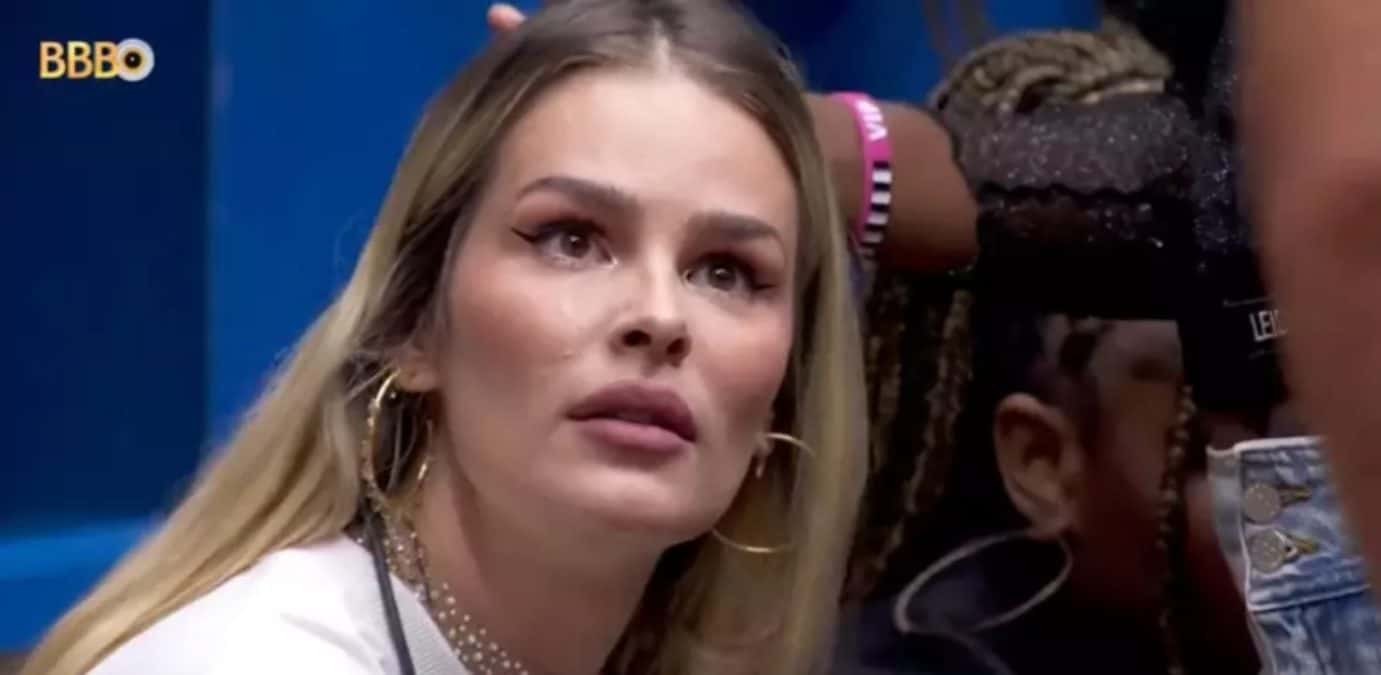 Yasmin Brunet perde a paciência e rebate comentário maldoso sobre o corpo dela