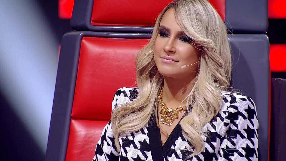 Compositores prometem processar Claudia Leitte após alteração em música