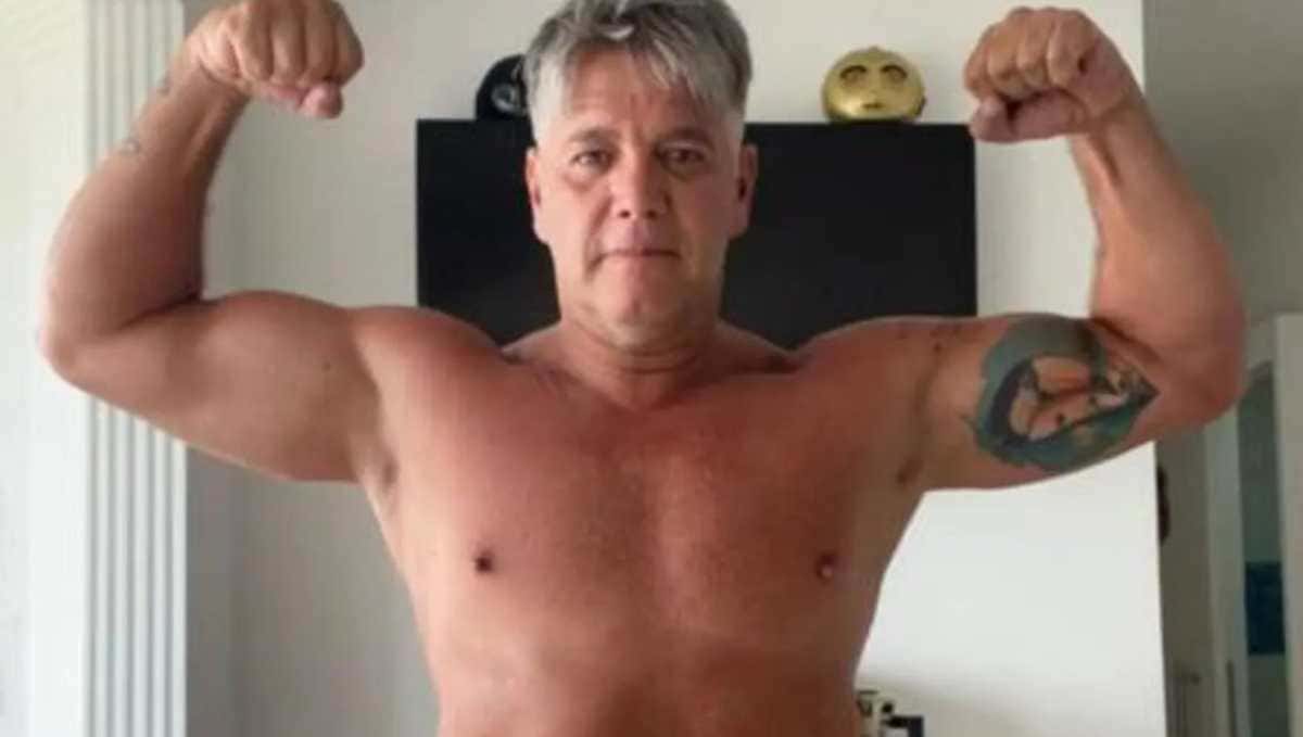 Ator David Cardoso Jr. afirma que faturou em um ano de OnlyFans o que ganharia em 25 anos de A Praça é Nossa