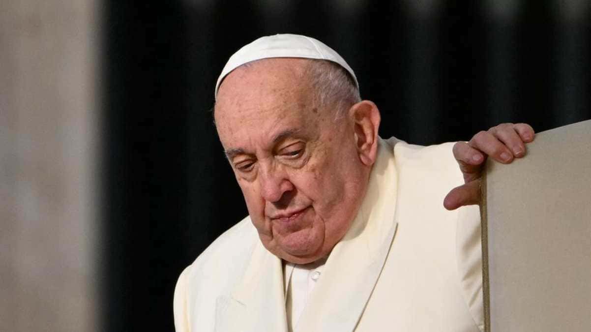 Vaticano atualiza estado de saúde Papa Francisco