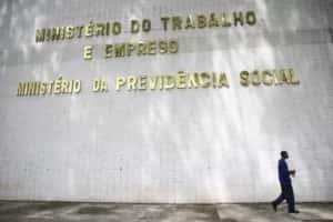 Novo ministro da Previdência se encontra com presidente do INSS pela 1ª vez