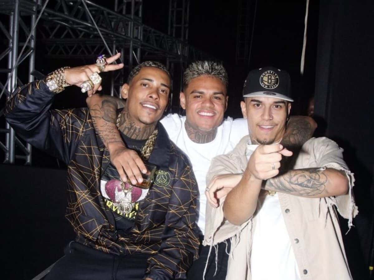 MC Cabelinho e Veigh saem em defesa de MC Poze do Rodo após prisão do artista