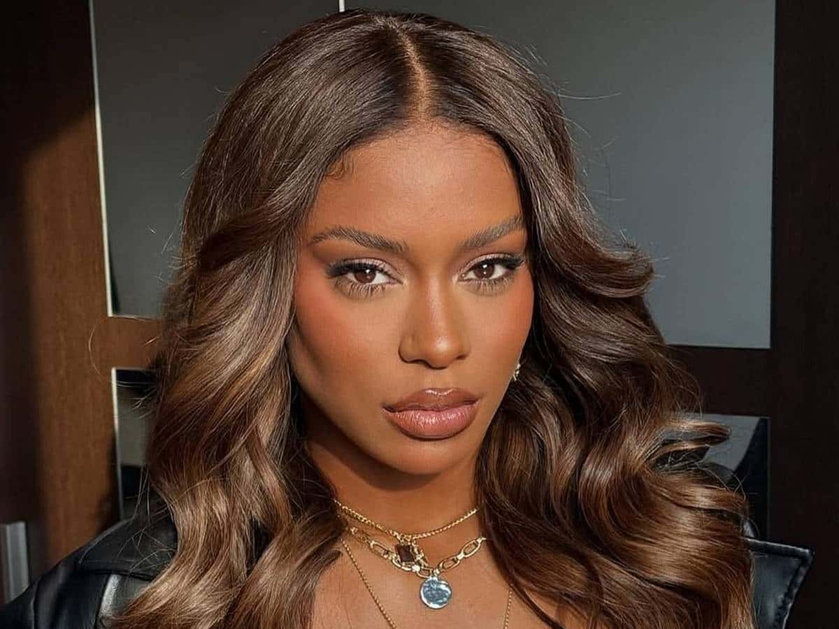 MC Rebecca quebra o silêncio após ser acusada de ser amante: ‘Debochada mesmo’