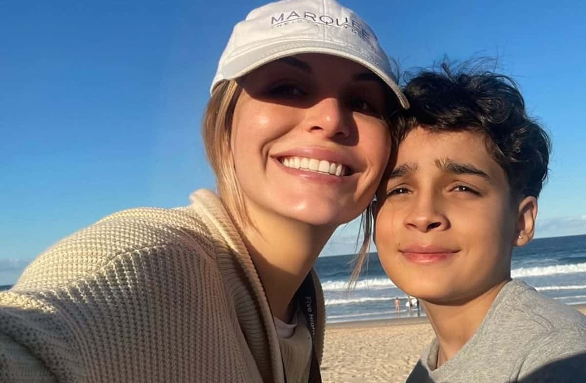 Atriz Clare McCann planeja congelar corpo do filho para tentar ressuscitá-lo