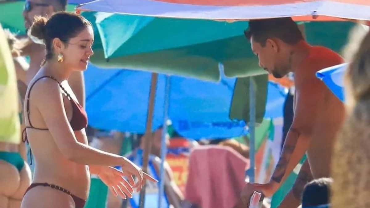 Sophie Charlotte curte praia com Xamã e internautas questionam: ‘Grávida?’
