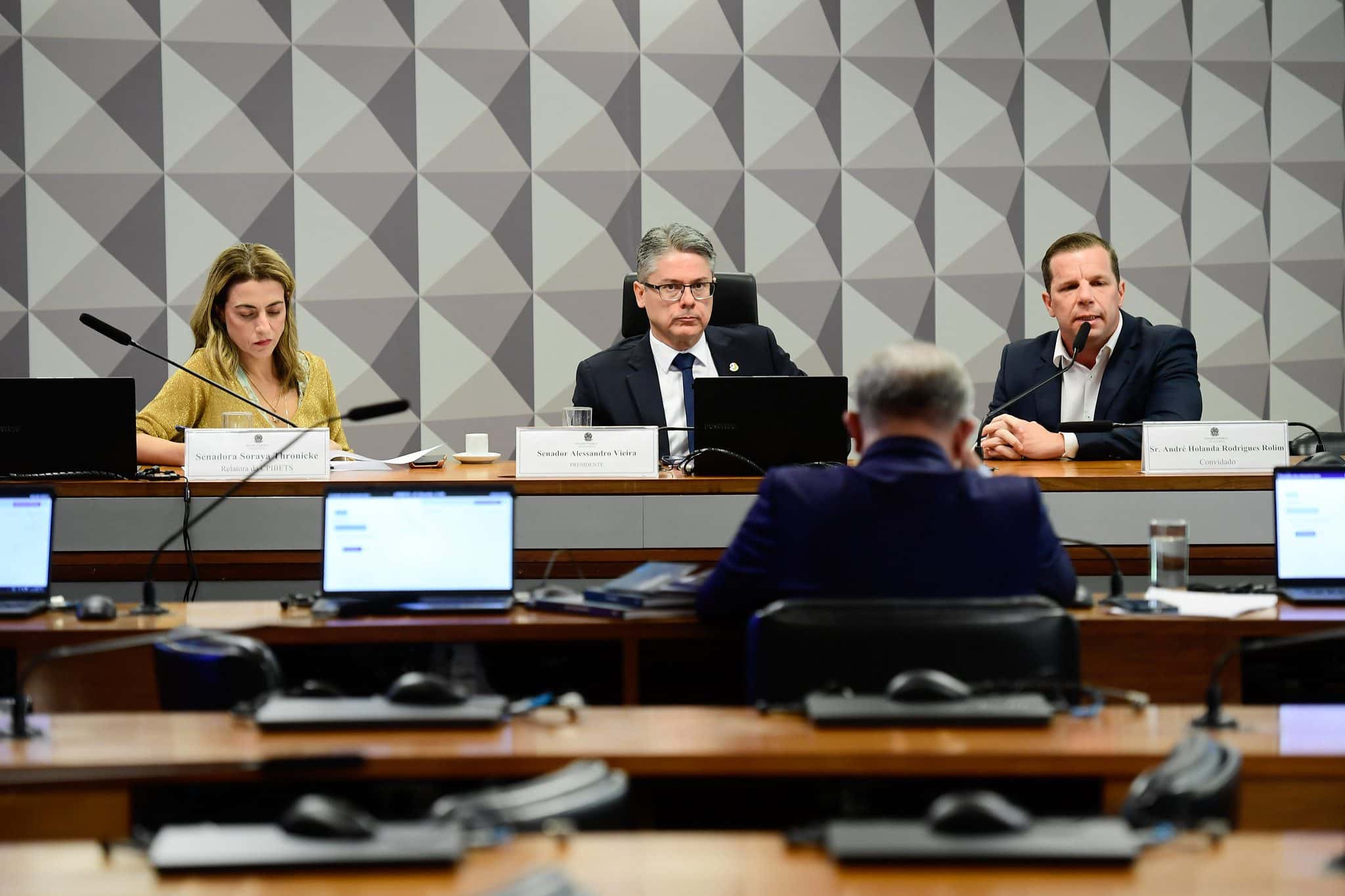 CPI das Bets termina sem relatório final e rejeita pedido de indiciamento de Virgínia e Deolane