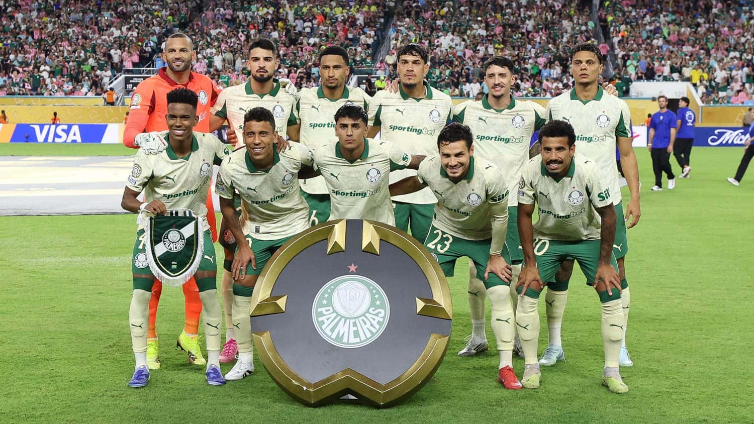 Palmeiras consegue o empate contra o Inter Miami e vai encarar o Botafogo