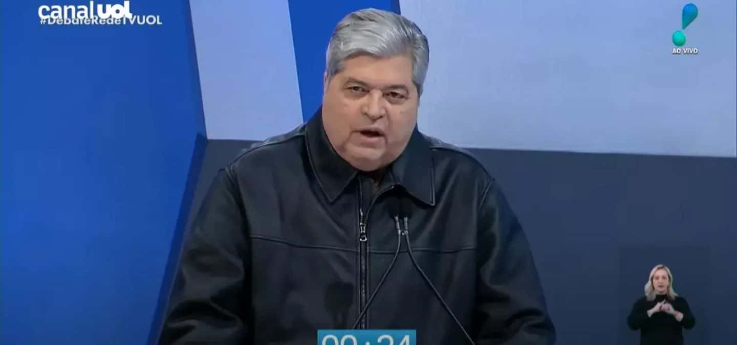 Diretor se demite e equipe da RedeTV! pede a demissão de Datena