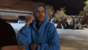 Justin Bieber volta a confrontar paparazzi