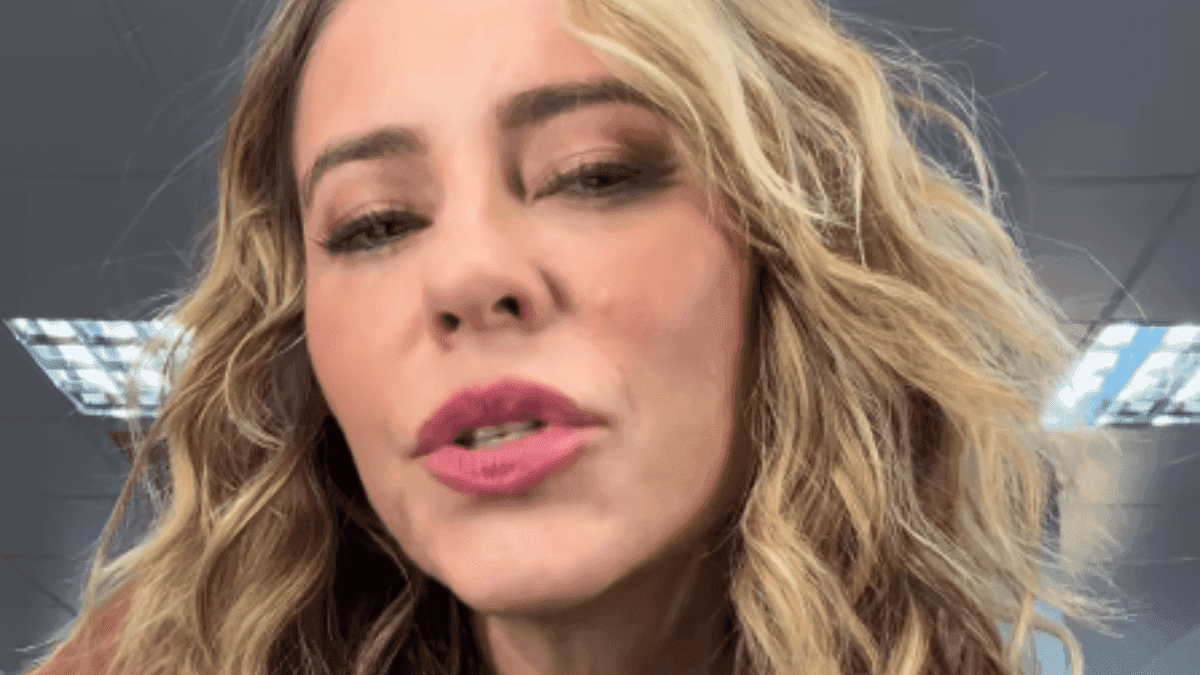 Paolla Oliveira responde colunista após levar nota zero por atuação